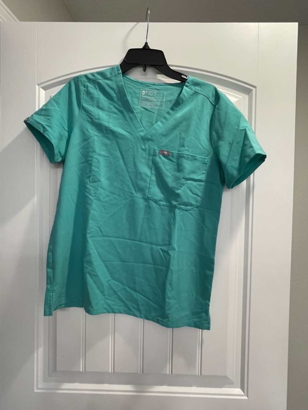 FIGS Catarina One-Pocket Scrub Top Women’s Small Classic V neck surgical green